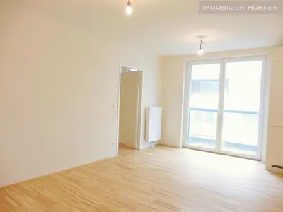 Tolle Ausstattung! Fantastische Lage! Super Grundriss! AB SEPTEMBER!! – Bild 2