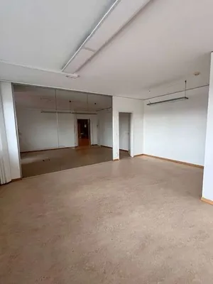 2-Zimmer-Gewerbeimmobilie mieten in Eisenstadt – 60 m², € 776 – Bild 4 von 10