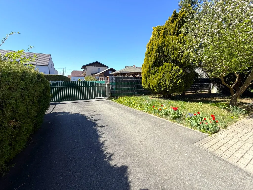 SCHNELLVERKAUF! GEPFLEGTES FAMILIENWOHNHAUS AM STADTRAND VON GRAZ - Ansicht 2