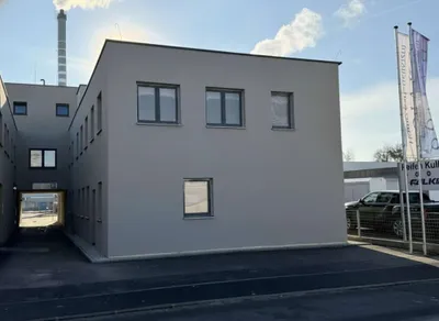 10-Zimmer-Gewerbeimmobilie mieten in Linz – 440 m², € 5.050 – Bild 2 von 15