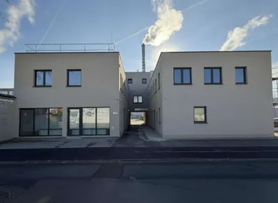 10-Zimmer-Gewerbeimmobilie mieten in Linz – 440 m², € 5.050 – Bild 1 von 15