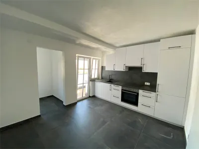 3-Zimmer-Wohnung kaufen in Innsbruck-Land – 75 m², € 425.000 – Bild 2 von 9