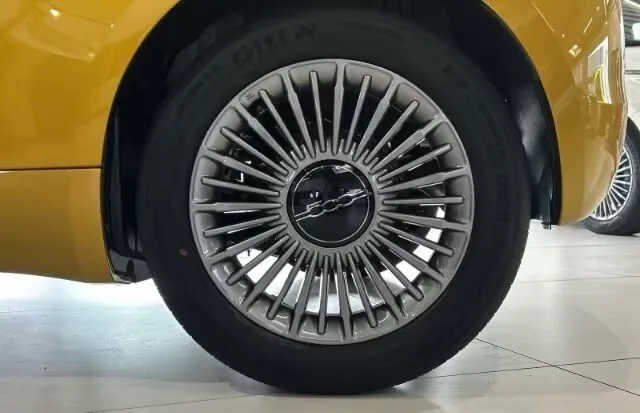 Fiat 500 1.0 Mild Hybrid Torino – Bild 5