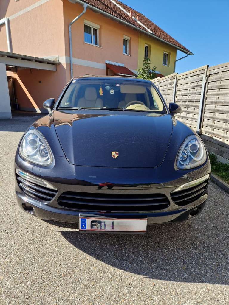 Porsche Cayenne 3.0 TDI V6 SUV / Geländewagen