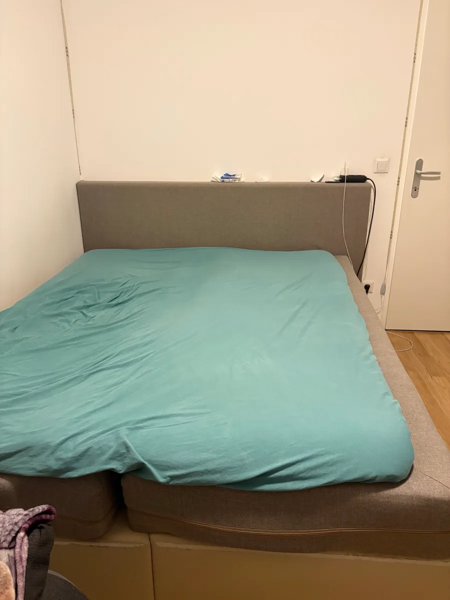 Boxspringbett 160x200 cm zu verschenken, € 0,- (7201 Neudörfl)