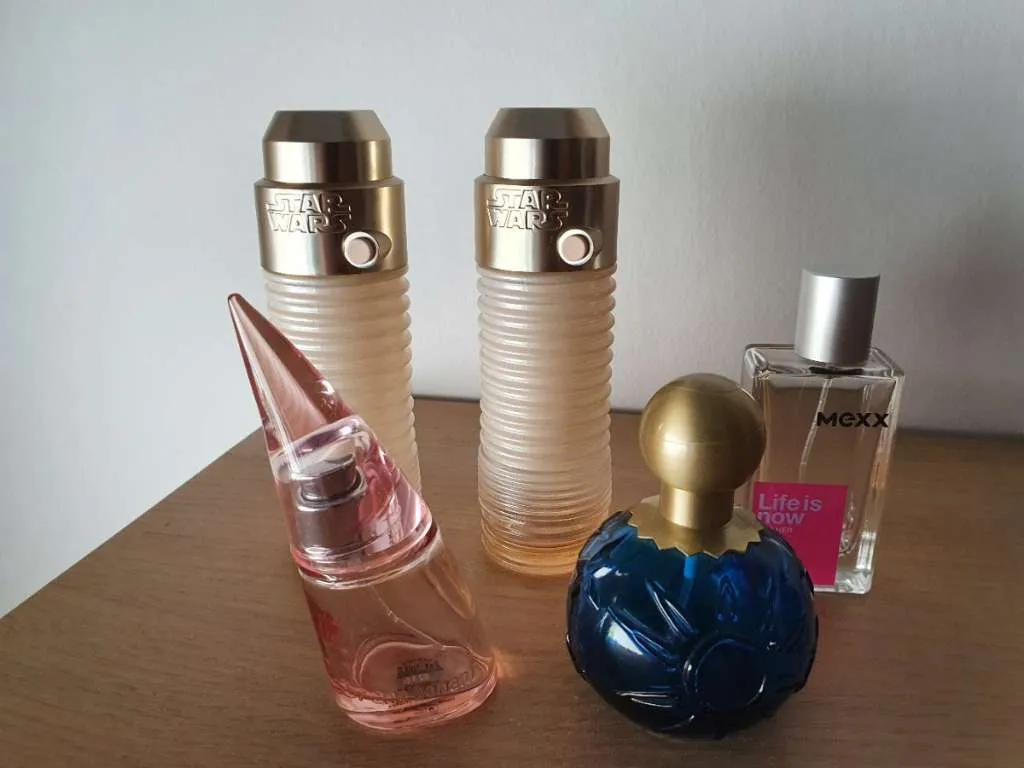 leere Parfum Flakons, € 1,- (7000 Eisenstadt)