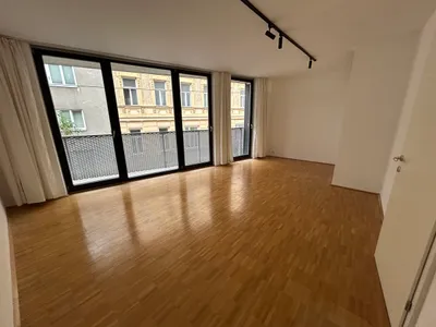 Wunderschöne, ruhige, helle und bezugsfertige Wohnung in trendigem Wohnhaus, mit zwei getrennt begehbaren Zimmern und jeweils eigenem Balkon., photo 1