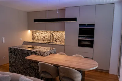 Exklusive vollmöblierte Designerwohnung mit 4 Terrassen & Garage - Kennedy Garden – Bild 3