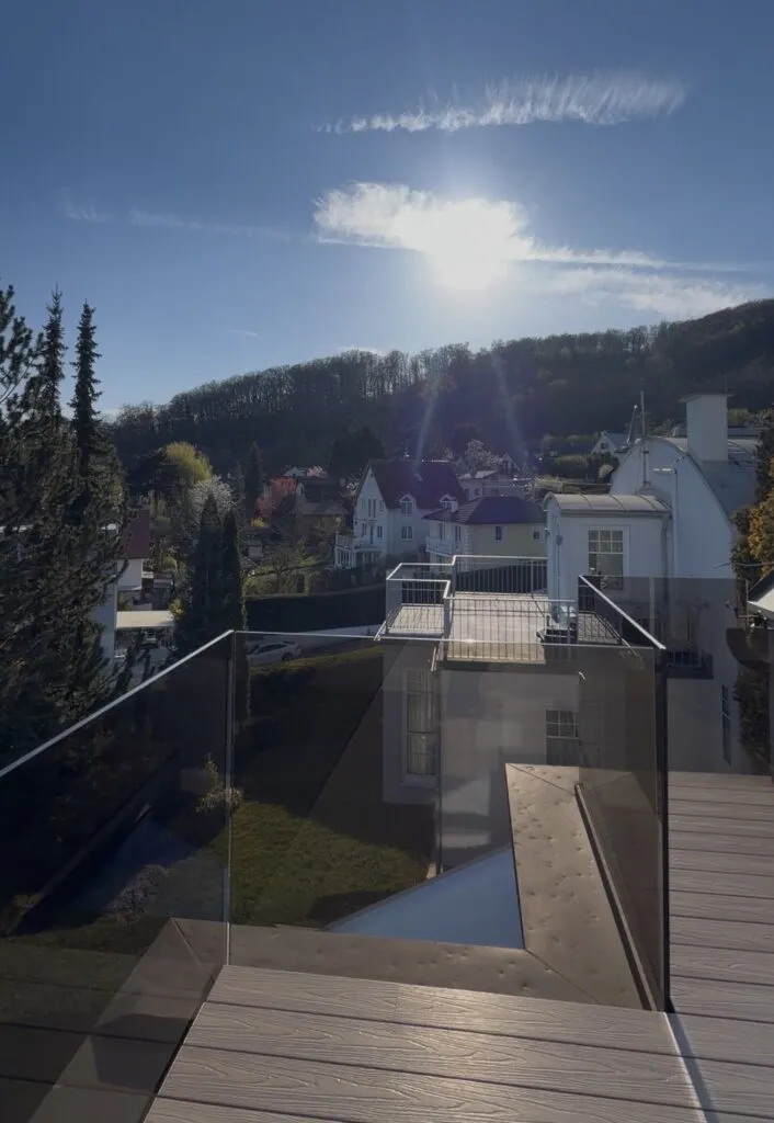 VILLA MIT POOL, ERSTBEZUG 1170/1190 Wien! - Ansicht 2
