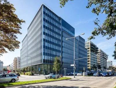 Gewerbeimmobilie mieten in Wien – 520 m², € 17