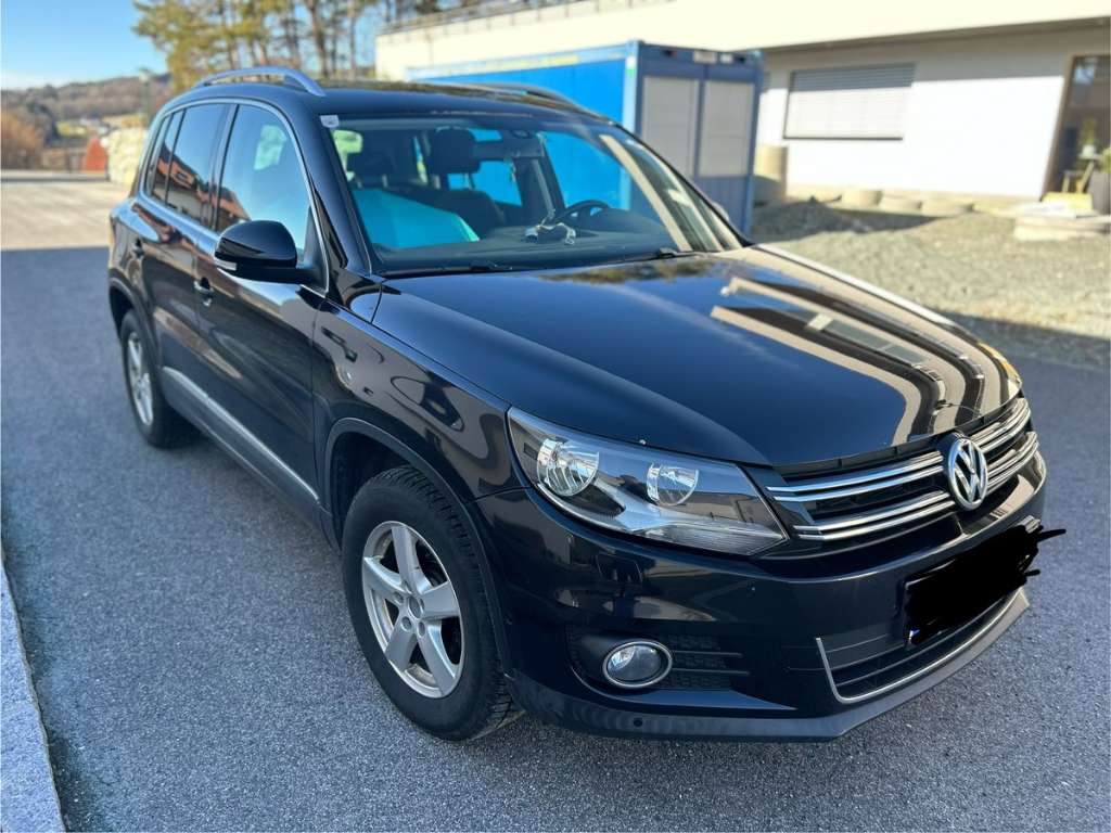 (reserviert) VW Tiguan Sport & Style TDI BMT SUV / Geländewagen