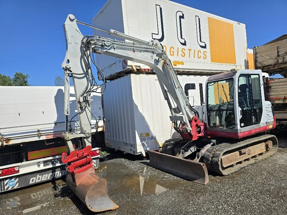 Takeuchi Sonstige