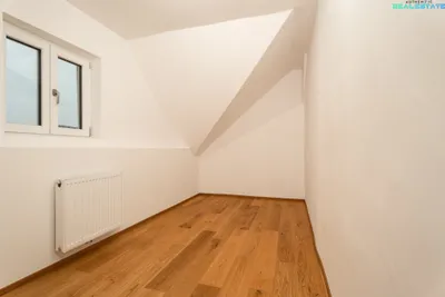 5-Zimmer-Haus kaufen in Wiener Neustadt – 176,78 m², € 450.000 – Bild 17 von 20