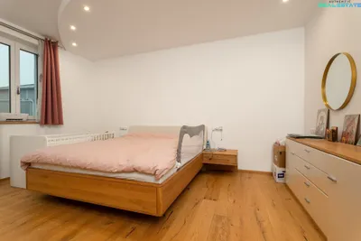 5-Zimmer-Haus kaufen in Wiener Neustadt – 176,78 m², € 450.000 – Bild 11 von 20