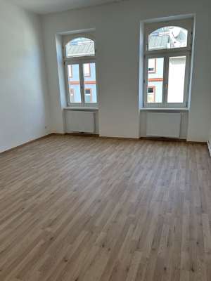 ++ PROVISIONSFREI++ Topsanierte " Zommerwohnung mit neuem Bad und neuer Küche