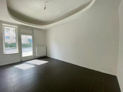 3-Zimmer-Gewerbeimmobilie mieten in Bruck-Mürzzuschlag – 51 m², € 598 – Bild 2 von 6