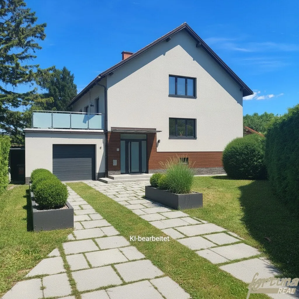 Charmantes Mehrfamilienhaus mit großem Potenzial in ruhiger Lage nahe dem Reisenbach - 150 m² Wohnfläche auf 693 m² Grundstück - Ansicht 2