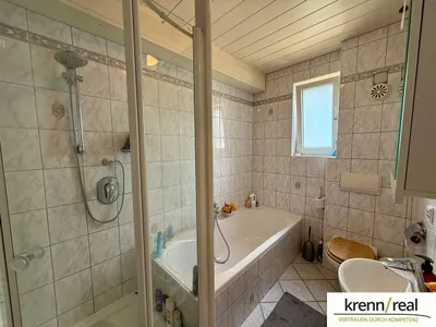 6-Zimmer-Haus kaufen in Wels-Land – 155 m², € 475.000 – Bild 8 von 8
