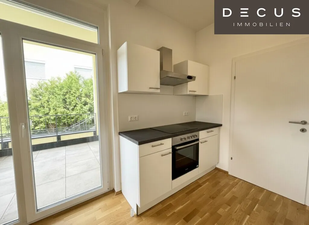 | CHARMANTE 2-ZIMMER WOHNUNG MIT GROSSZÜGIGER SW-TERRASSE | IN WUNDERSCHÖNER ALTBAU-VILLA | HELL & GEMÜTLICH | IDEAL FÜR STUDENTEN, SINGELS ODER PÄRCHEN | NÄHE MED-UNI | TOP LAGE - Widok 2