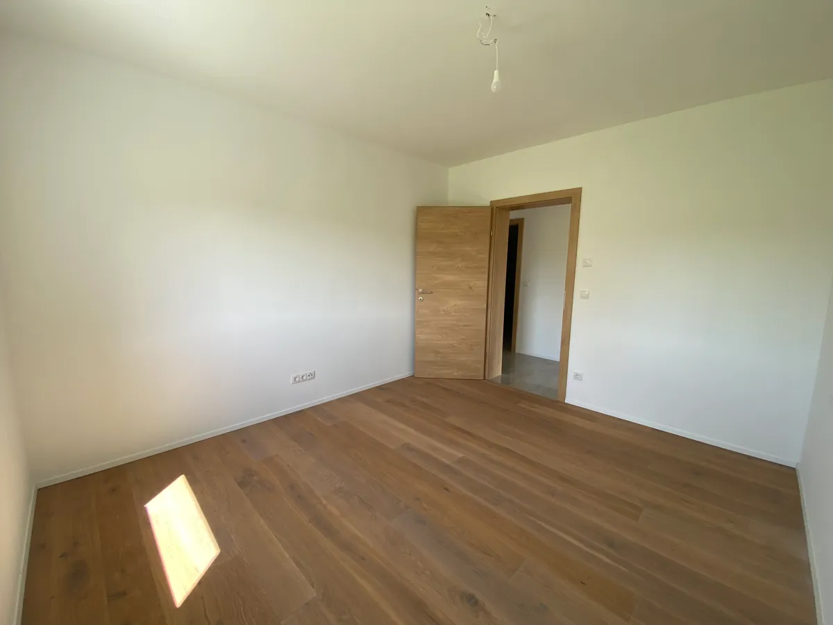 Moderne, Neuwertige 3-Zimmer-Wohnung (75m²) mit Balkon - in Unterbuch - Ansicht 3