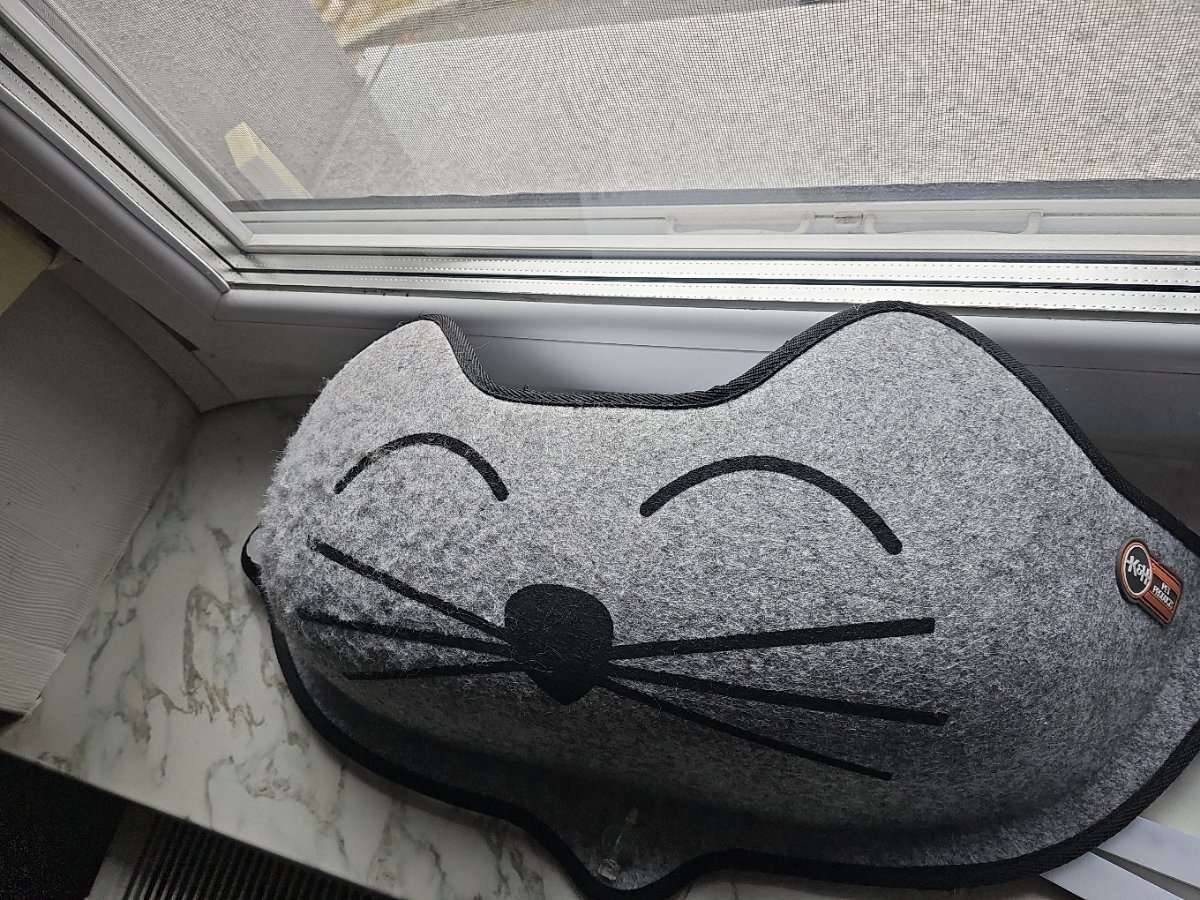 Katze Hngematte Fenster Katzenfenster-Hngematte Mit Starken Saugnpfen,  for Aufhngen, Schlafen, Bett, Aufbewahrung, Warm, for Frettchen, Kfig,  Ktzchen, Regal, Sitznest(Gray),  15,- (4716 Aigen) - willhaben