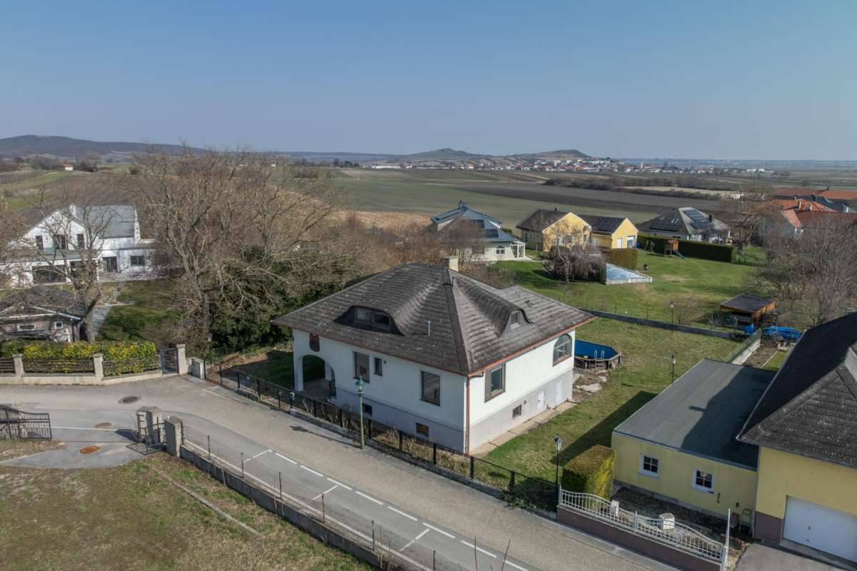 Solides Wohnjuwel mit Potenzial - Ein Haus, das auf seinen nächsten Lebensabschnitt wartet - Ansicht 3