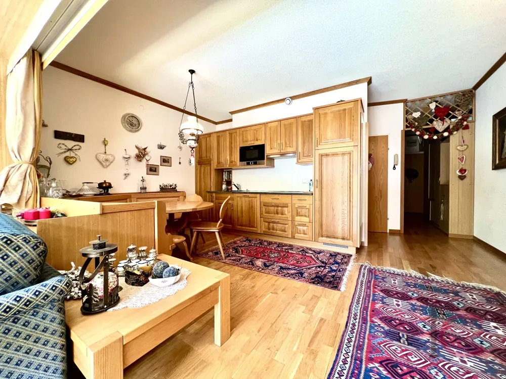 Geräumiges 2-Zimmer-Appartement mit Balkon in Pistennähe - Prikaz 3