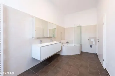 4-Zimmer-Wohnung mieten in Graz – 158 m², € 500 – Bild 12 von 12
