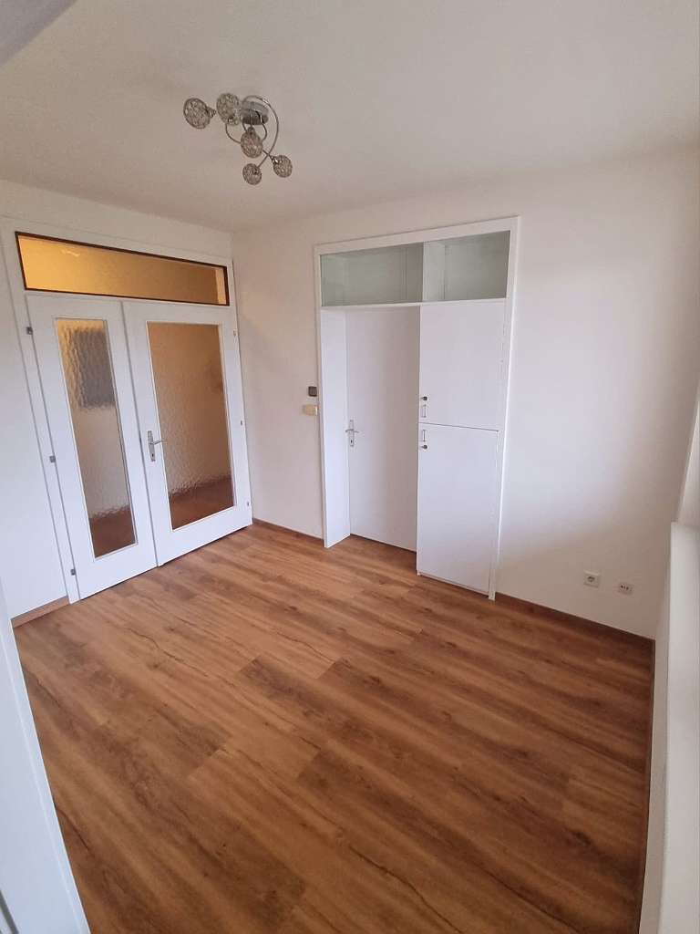 Frisch good renovierte 2 Zimmer-Balkonwohnung