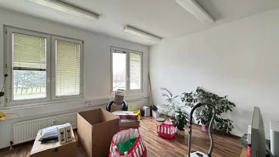 Gewerbeimmobilie mieten in Baden – 136 m², € 7 – Bild 11 von 16