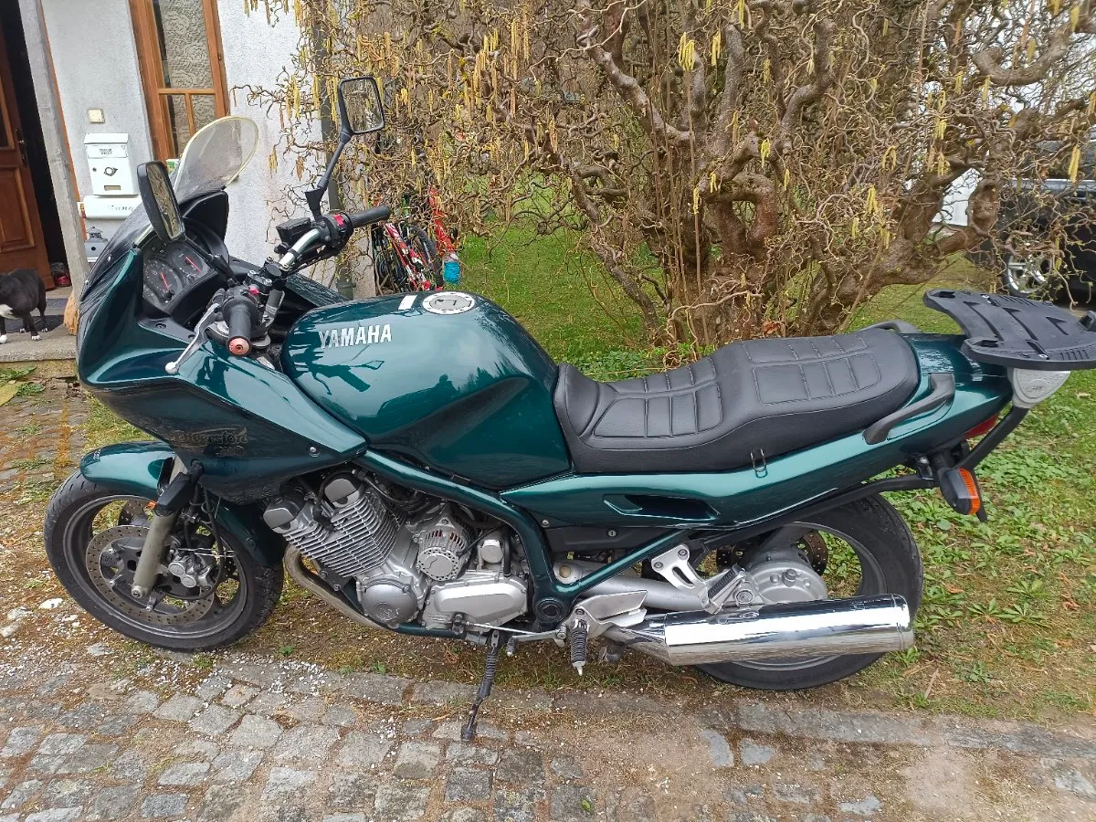 Yamaha XJ