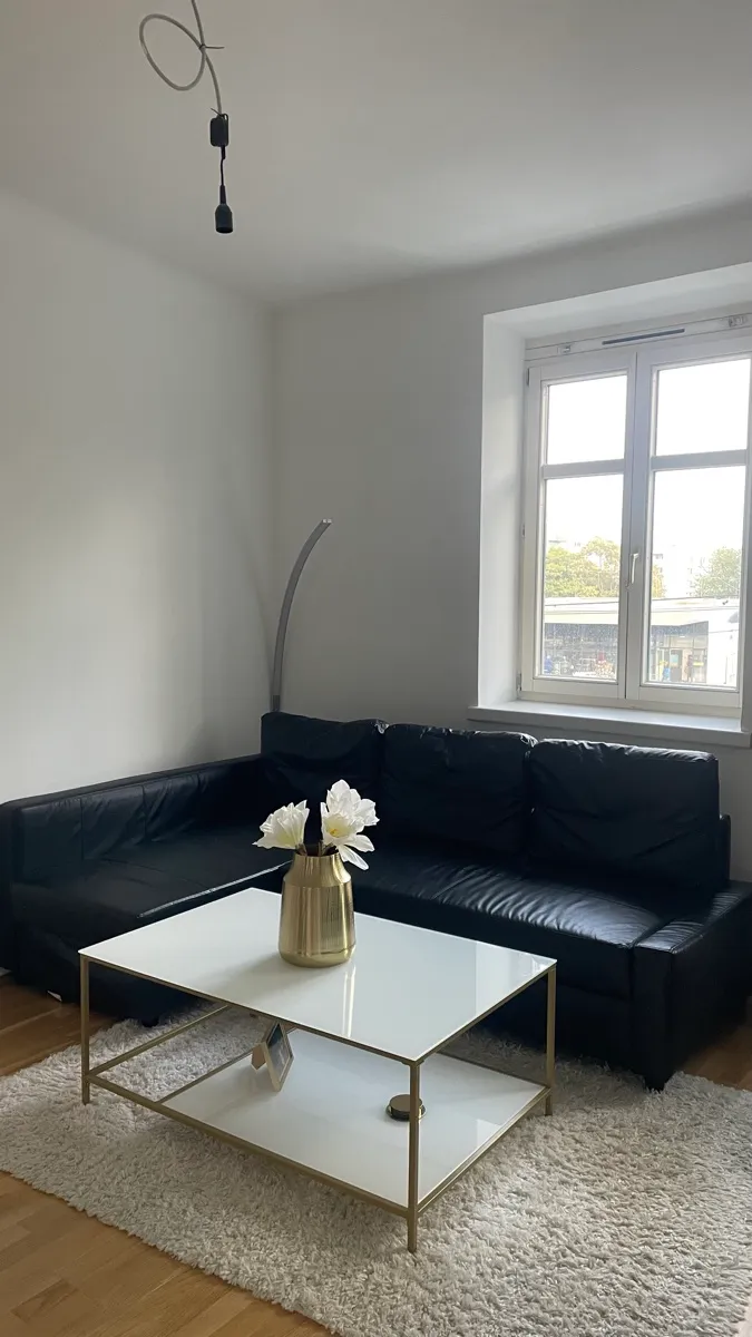 IKEA FRIHETEN Ecksofa mit Schlaffunktion & Bettkasten - schwarz - € 300, € 300,- (1100 Wien)