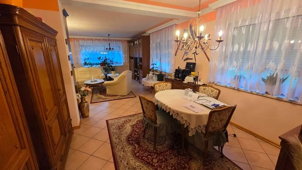 Großzügiger Bungalow in bester Villenlage von Eisenstadt - Viel Platz & Ausbaupotential - Ansicht 3