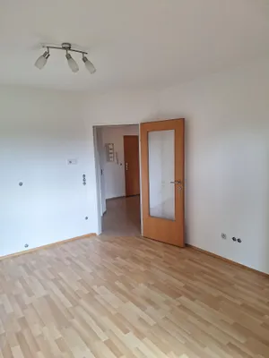 2-Zimmer-Wohnung mieten in Jennersdorf – 70,77 m², € 701 – Bild 8 von 9
