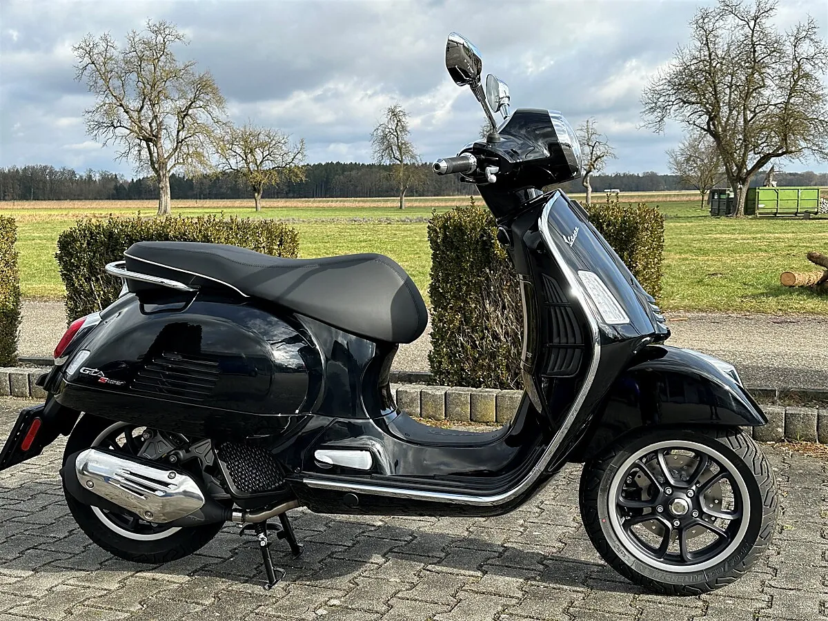 Vespa GTS