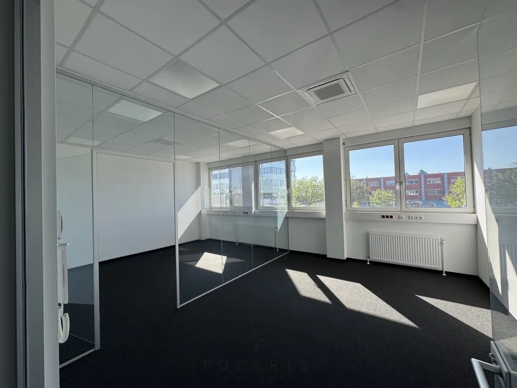 Renovierte Bürofläche mit ca. 261 m² sowie flexiblen Nutzungsmöglichkeiten | Nähe Autobahn A23 – pohled 2