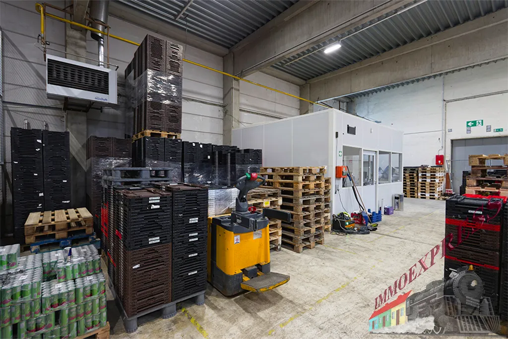 510 m² Lagerhalle mit Hallenbüro / Industriegebiet Liesing - Ansicht 2