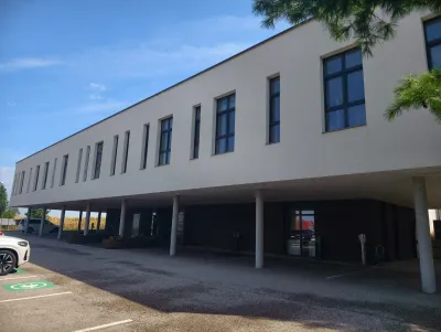 Gewerbeimmobilie mieten in Wels-Land – 410 m², € 3.600 – Bild 1 von 7