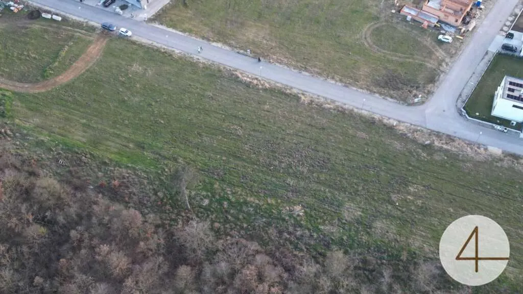 Sonniges Baugrundstück in ruhiger Umgebung - Widok 2