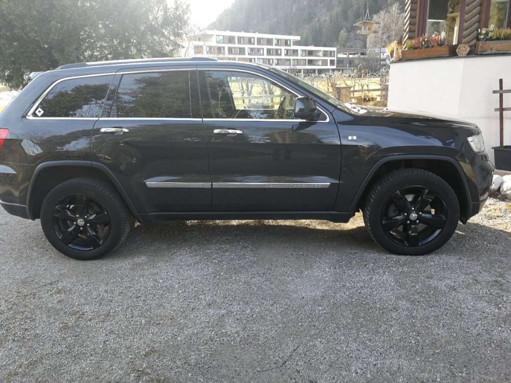 Jeep Grand Cherokee 3,0 CRD Overland 4x4 SUV / Geländewagen