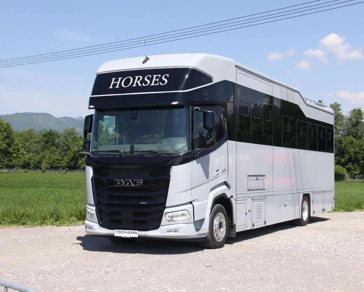 DAF Pferdetransporter DAF XF410