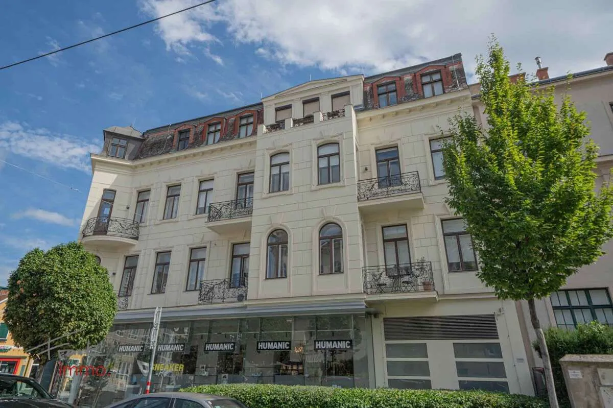 Exklusiver Erstbezug in revitalisierter Jahrhundertwendevilla mit 4 Balkonen - Stilaltbau trifft Moderne - Widok 3