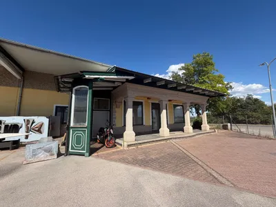 Gewerbeimmobilie mieten in Baden – 559 m², € 7.600 – Bild 1 von 32