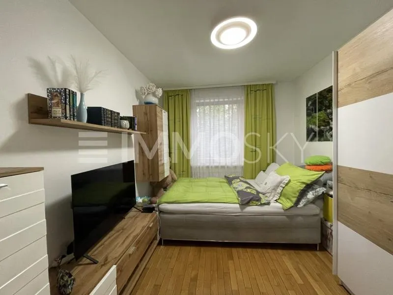 Geschmackvolles Wohnjuwel mit lauschigem Balkon! - Ansicht 3