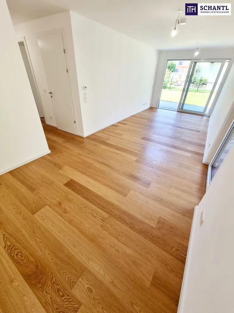 FIRE SALE!! Ein Stück Natur - ganz für sich allein! Das perfekte Familienparadies! Geniale Neubauwohnung mit WOW-Effekt! Riesiger Eigengarten und Terrasse + 4 Zimmer + Grün wohin das Auge reicht + L - Ansicht 2