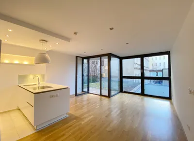 Modernes Neubauapartment mit Balkon ab August 26