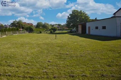 Grundstück kaufen in Wels-Land – 727 m², € 149.000 – Bild 1 von 3