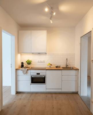 Erstbezug nach Sanierung! Top 2-Zimmer-Wohnung - WG-tauglich & sofort bezugsfertig!