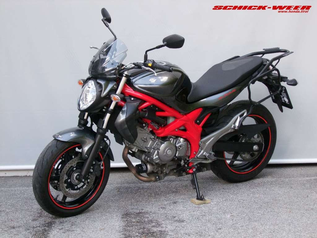 Suzuki SV Gladius 650 Tourer