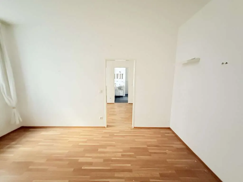 Stilvolles Jahrhundertwendehaus in urbaner Lage sucht neue Eigentümer - jetzt Anfragen - Ansicht 2